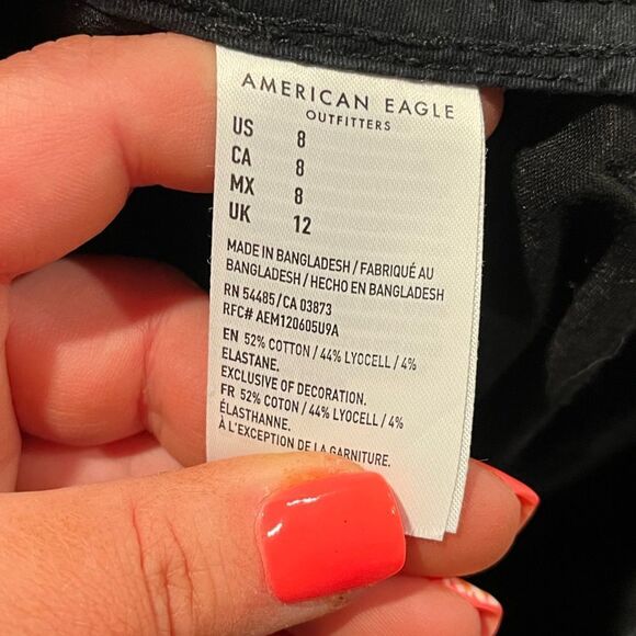 American Eagle Midi Shorts Mid-Rise Super Stretch Cotton Blend Black Size 8 - Picture 6 of 8